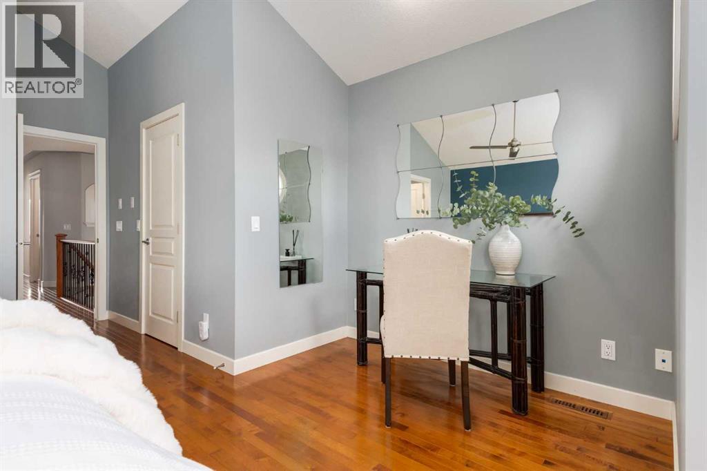 1527 18 Avenue NW - 23