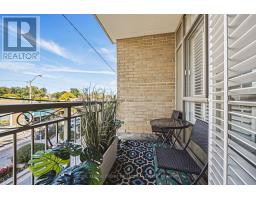 202 - 935 Royal York Road E, Toronto, ON M8Y4H1 Photo 11
