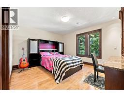 803 25 Avenue NW - photo 36