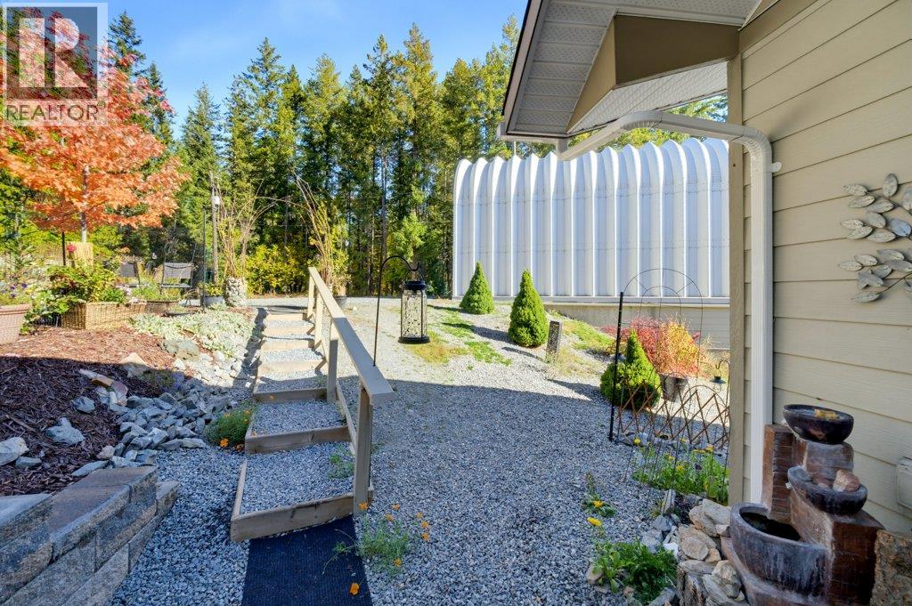 741 Gardom Lake Road - 28