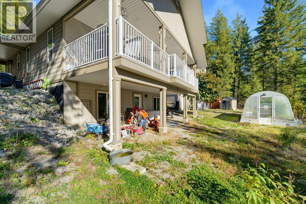 741 Gardom Lake Road - 37
