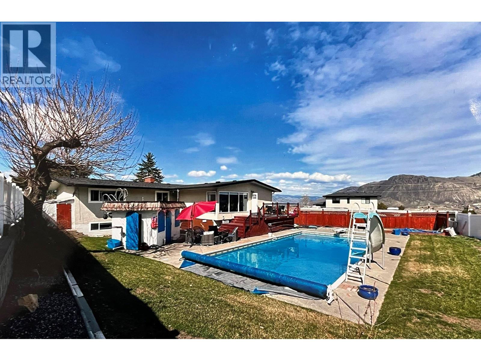 1515 ROBINSON Crescent - 81