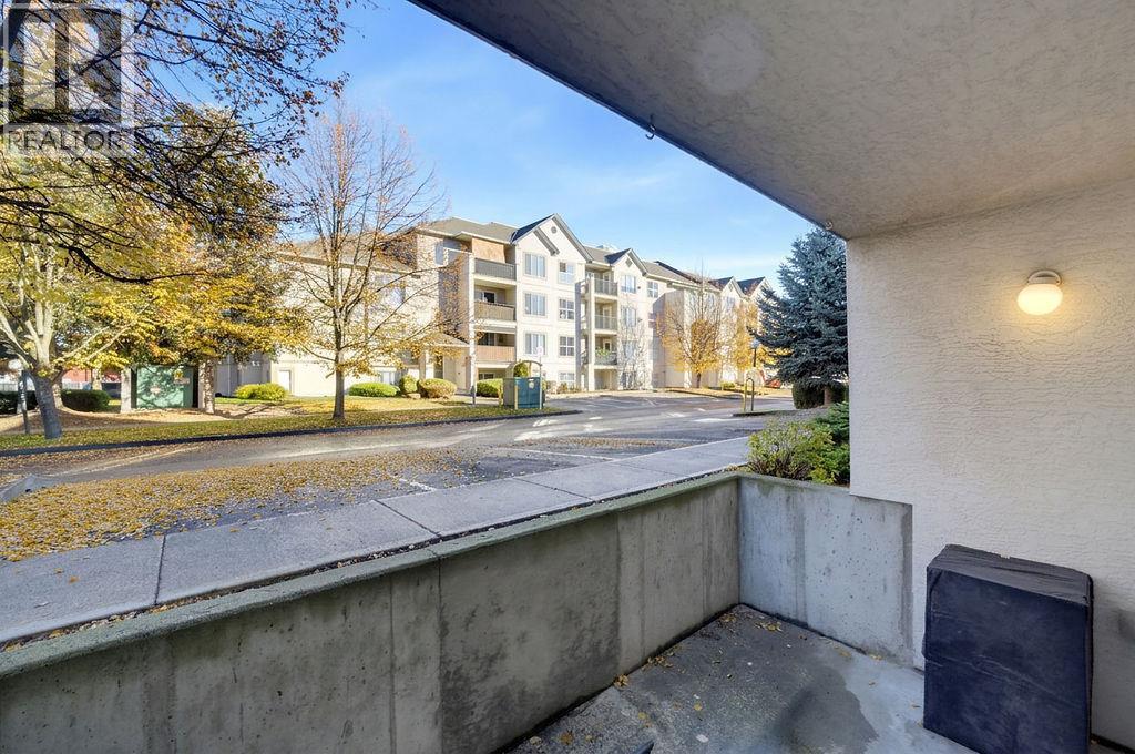 #104 650 3 Street SW - 32