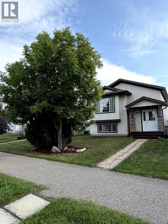 Photo of 116 Pinnacle Boulevard, Grande Prairie