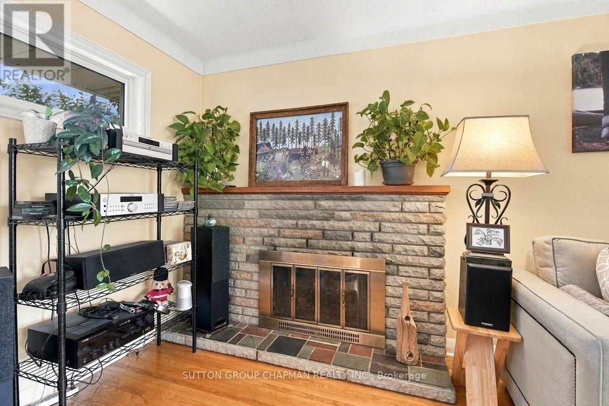 605 KINGSWAY AVENUE, London North (North P) — photo 11