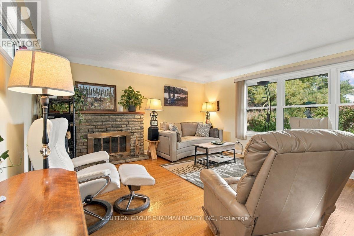 605 KINGSWAY AVENUE, London North (North P) — photo 8