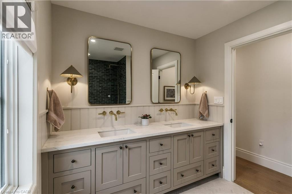 890 Forest Glen Avenue — photo 33
