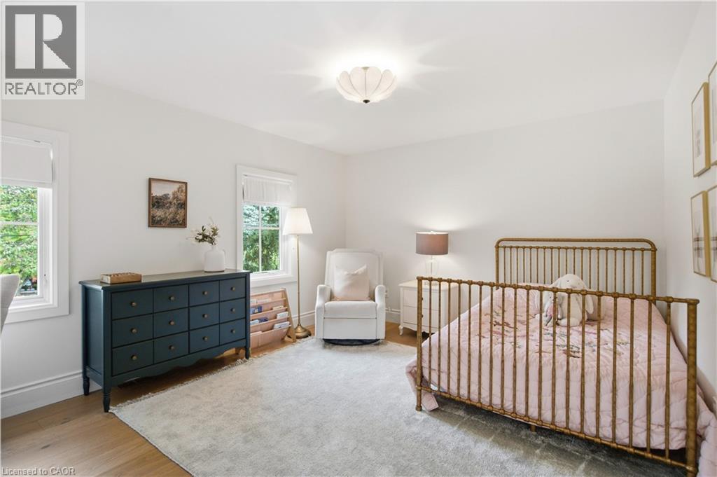 890 Forest Glen Avenue — photo 31