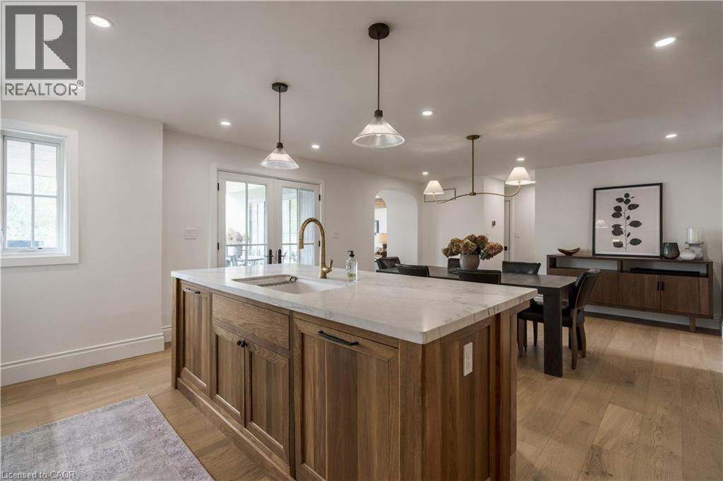 890 Forest Glen Avenue — photo 13