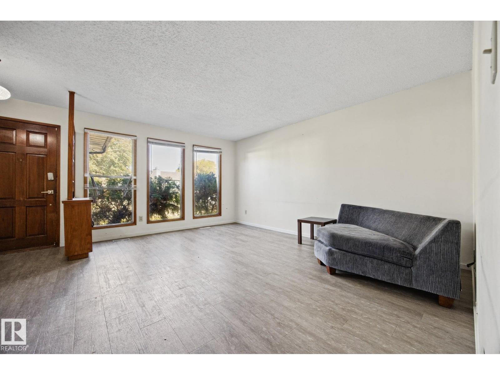 1931 145 Avenue NW, photo 10