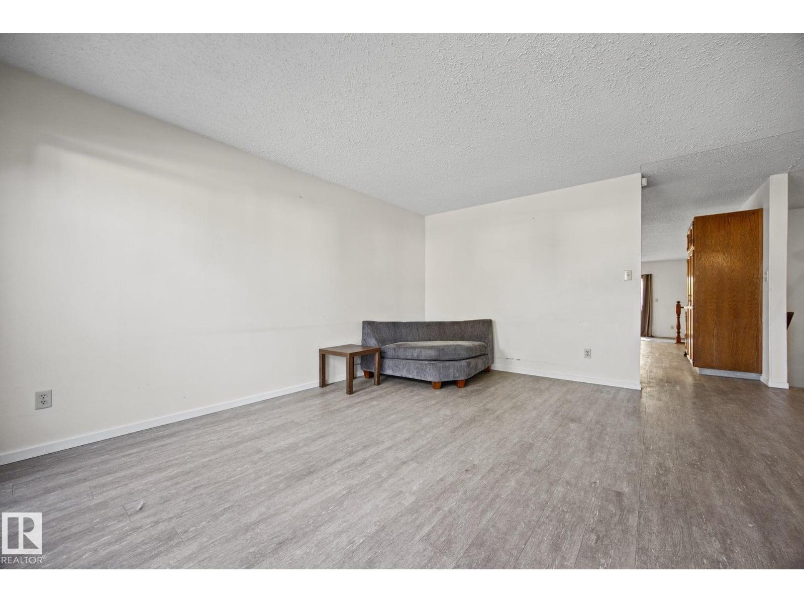 1931 145 Avenue NW, photo 11
