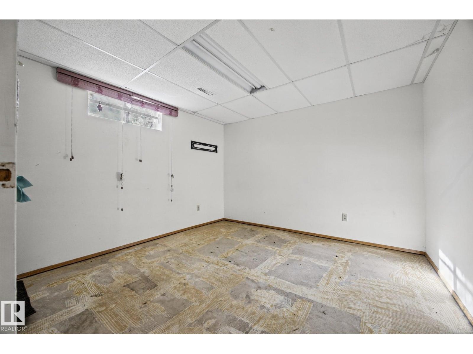 1931 145 Avenue NW, photo 38