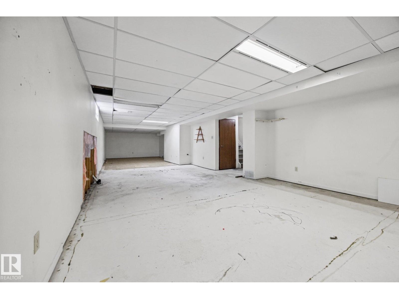 1931 145 Avenue NW, photo 42