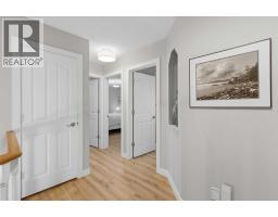 211 Douglasview Road Se, Calgary, AB T2Z2S1 Photo 47