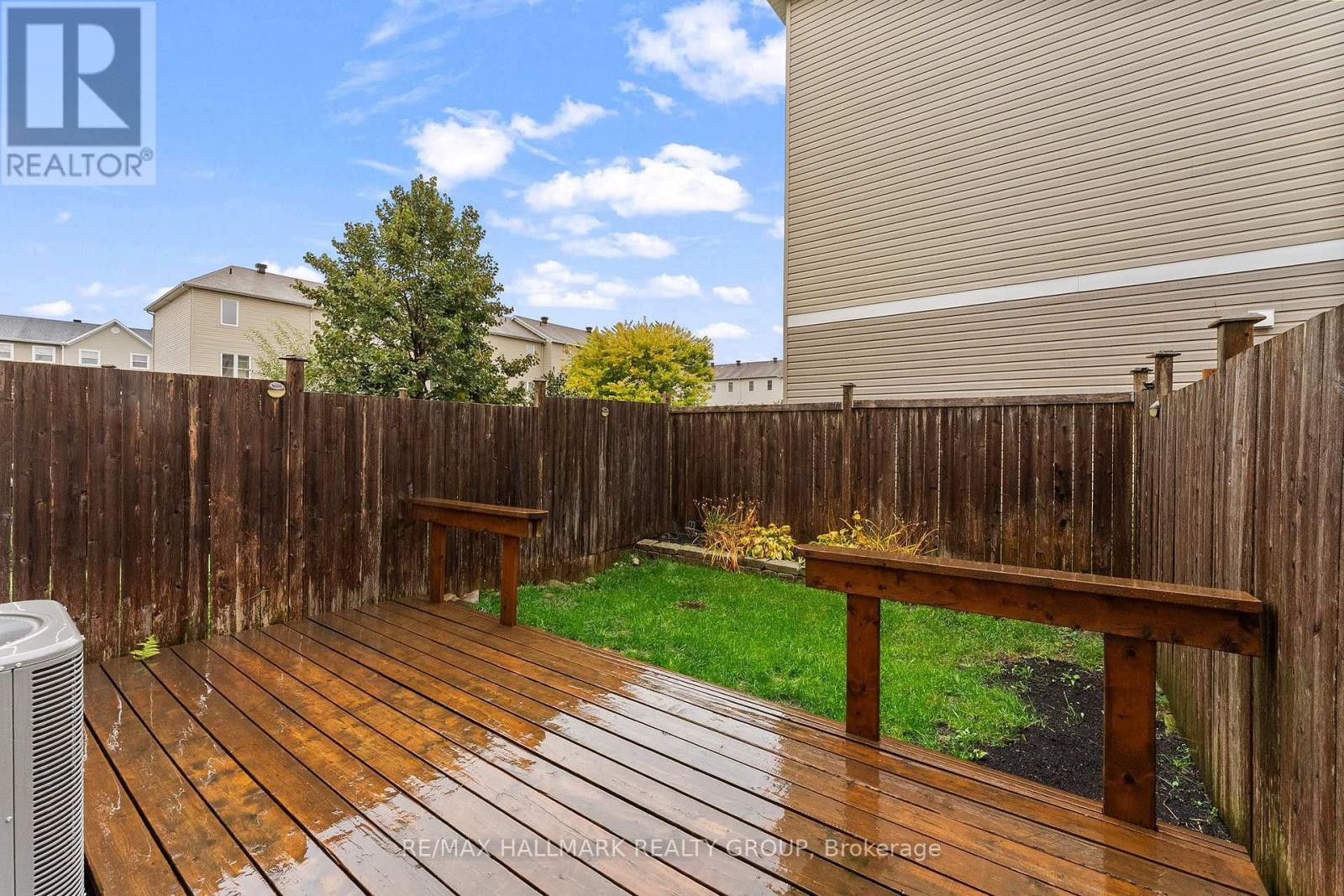 584 SIMRAN PRIVATE, Ottawa — photo 11