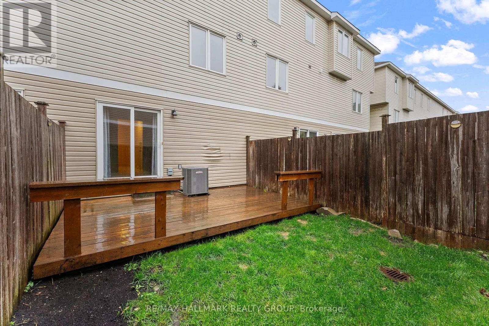 584 Simran Private — photo 14