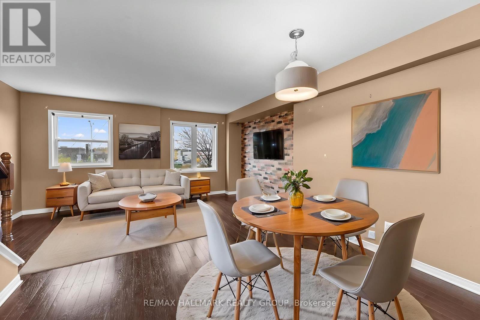 584 Simran Private — photo 22