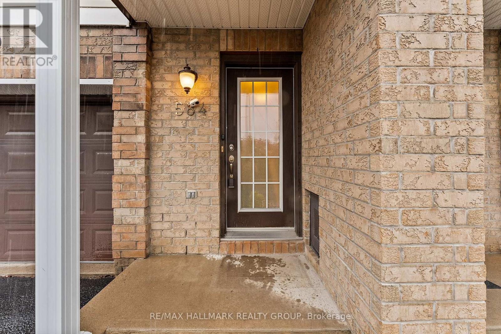 584 SIMRAN PRIVATE, Ottawa — photo 6