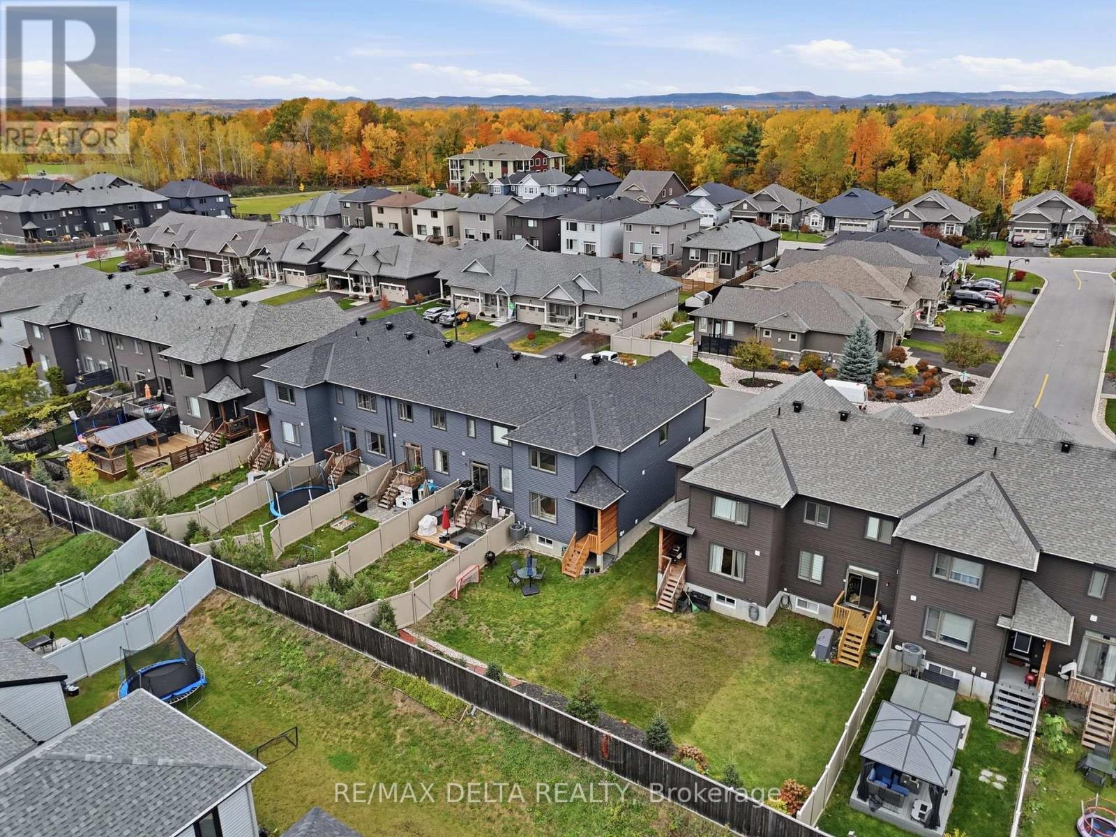 275 De L'Etang Street — photo 23