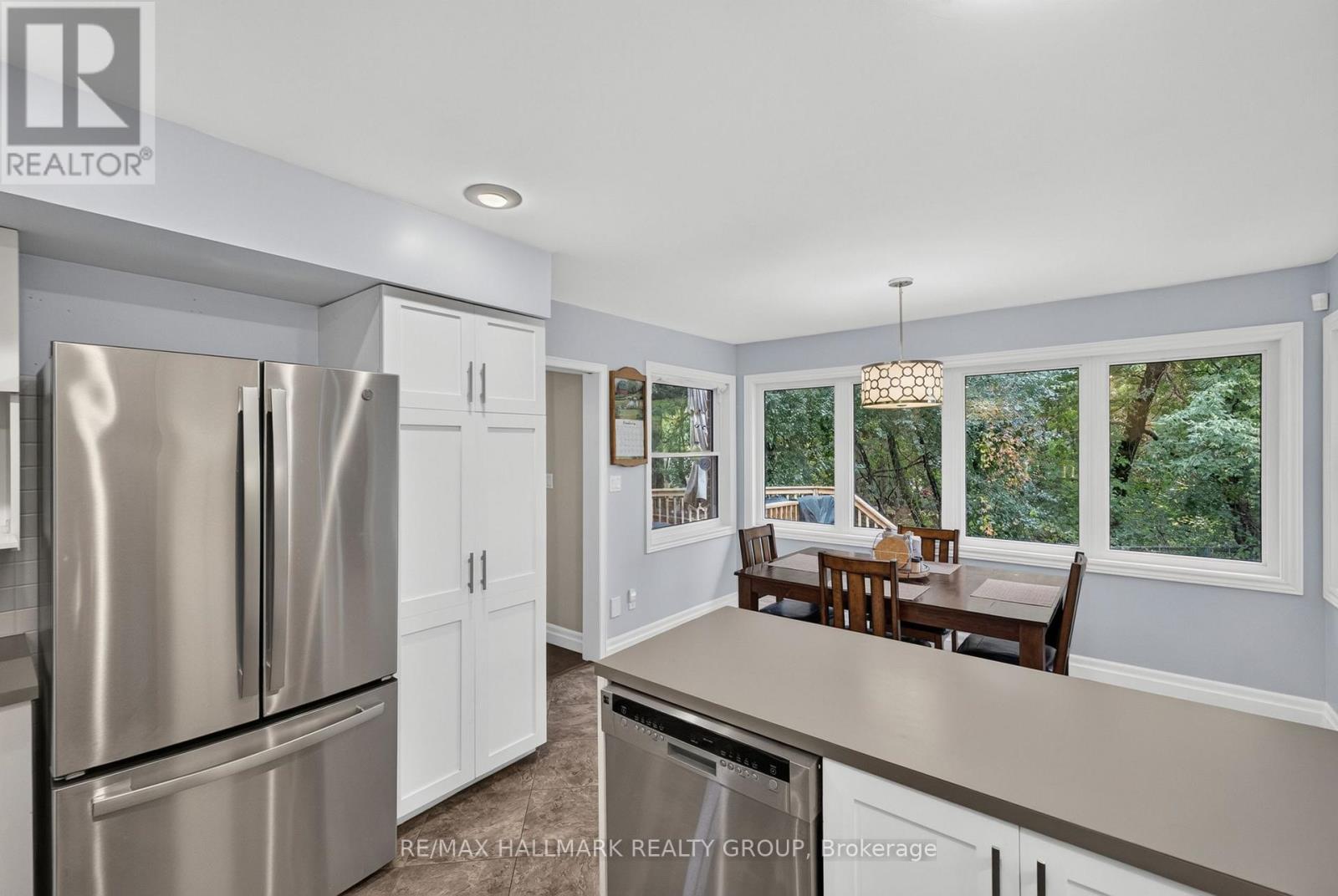 125 Margaret Place — photo 19