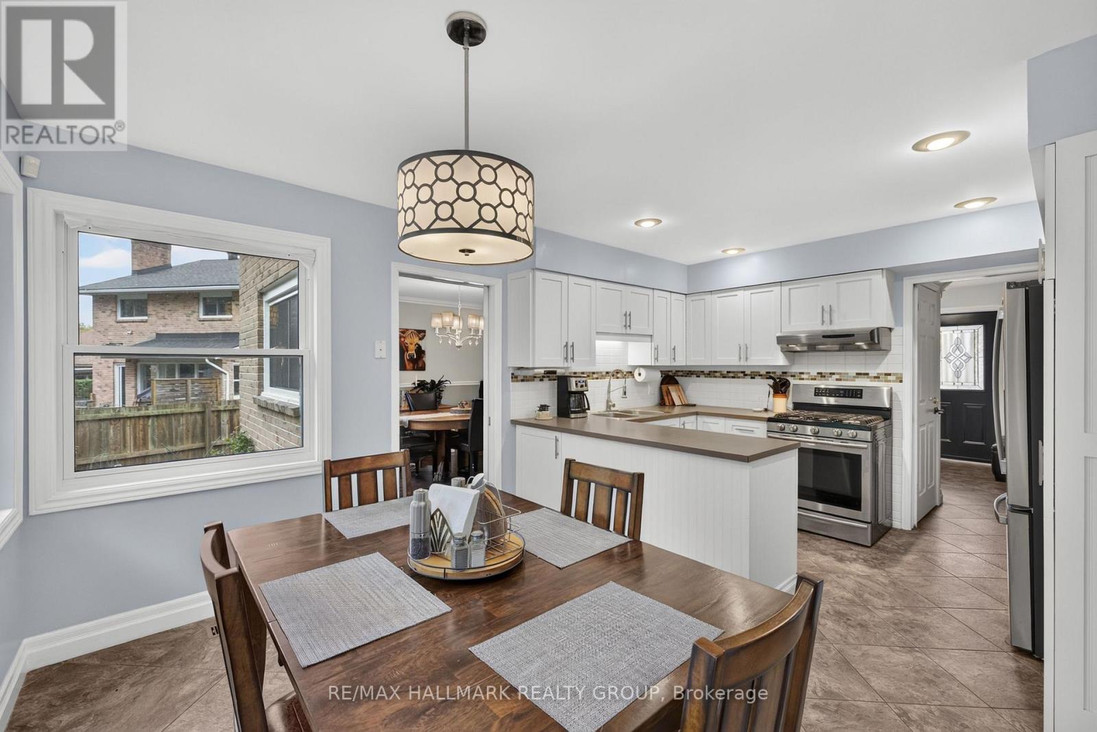 125 Margaret Place — photo 21