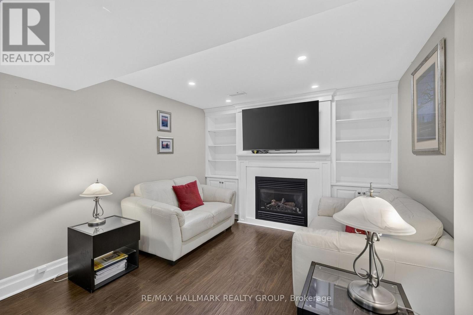 125 Margaret Place — photo 35