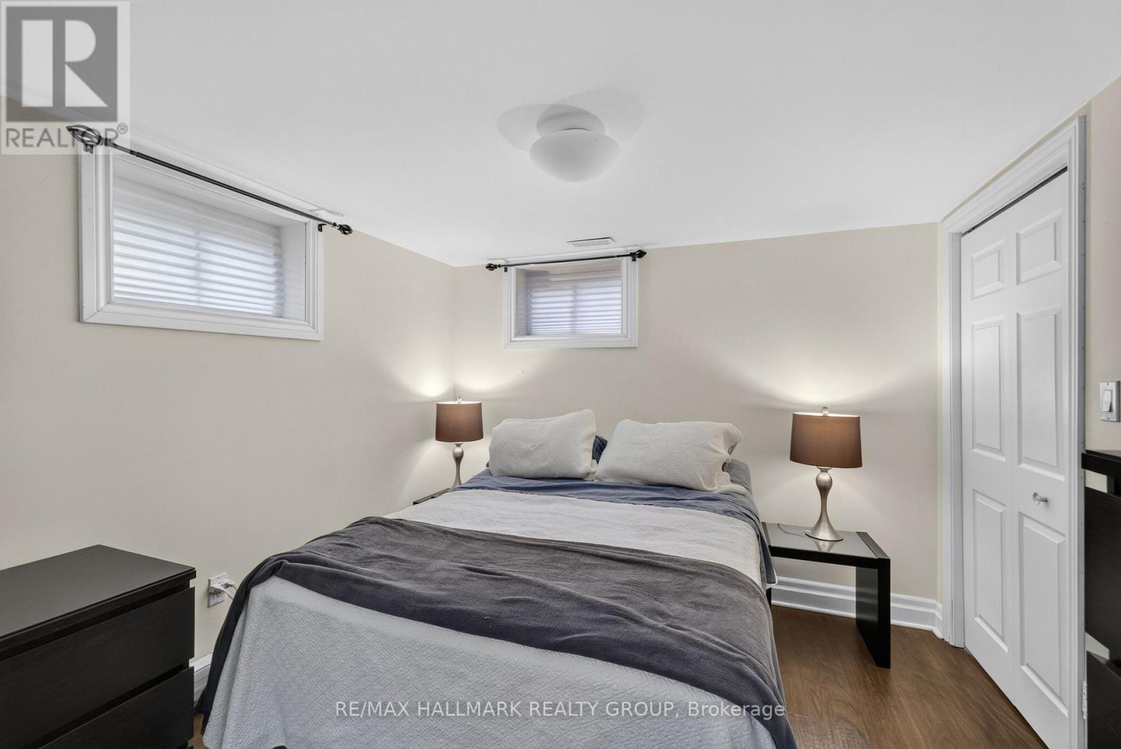 125 Margaret Place — photo 38