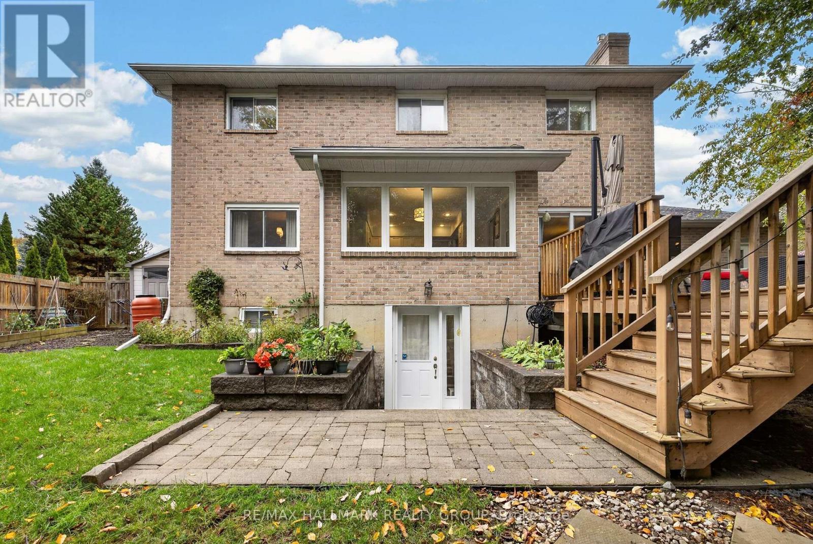 125 Margaret Place — photo 43