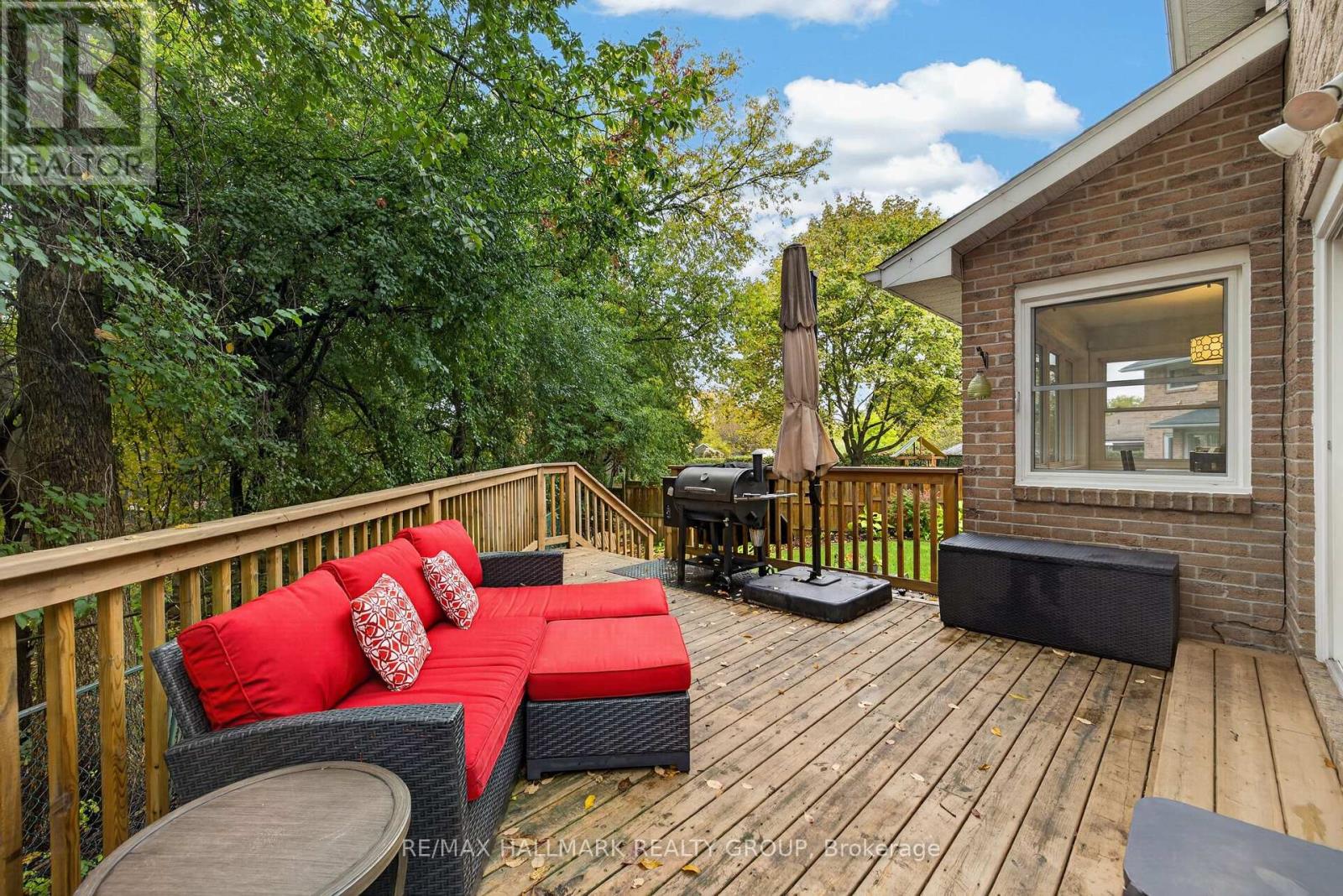 125 Margaret Place — photo 44