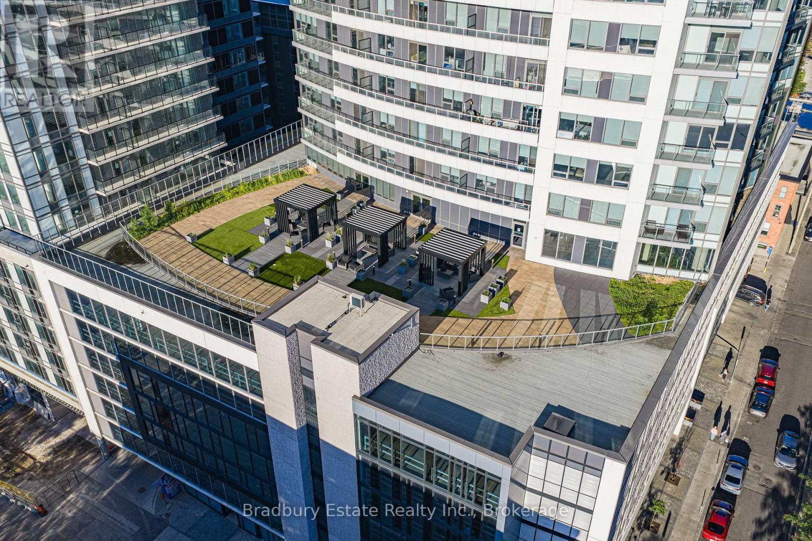 20 George Street — photo 32