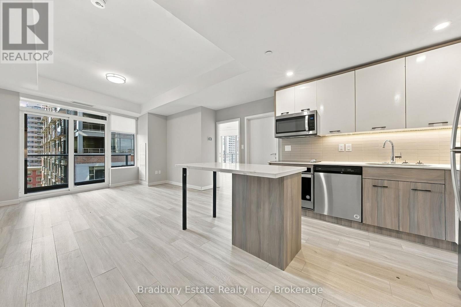 1009 - 20 GEORGE STREET, Hamilton (Central) — photo 5