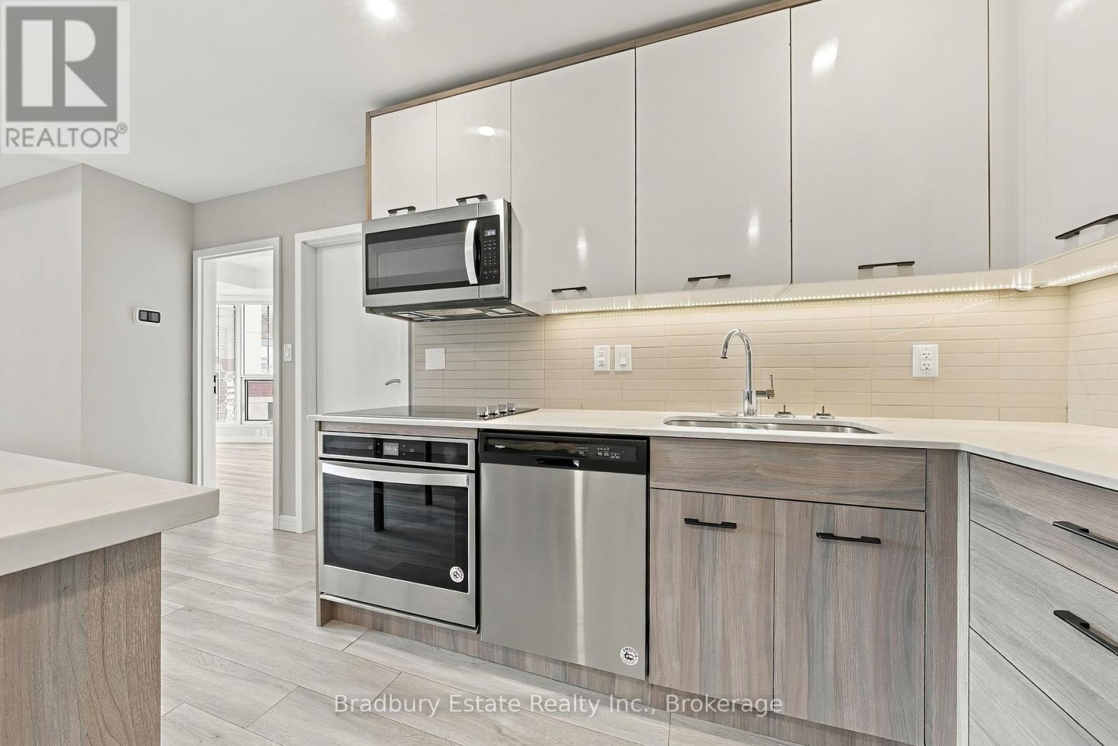 1009 - 20 GEORGE STREET, Hamilton (Central) — photo 8
