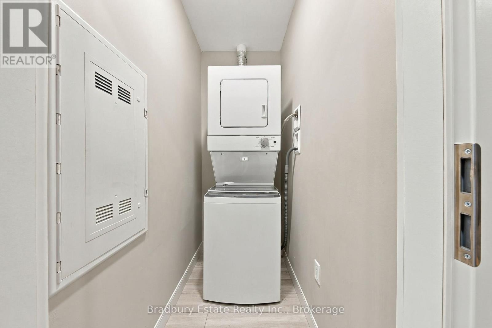 20 George Street — photo 14