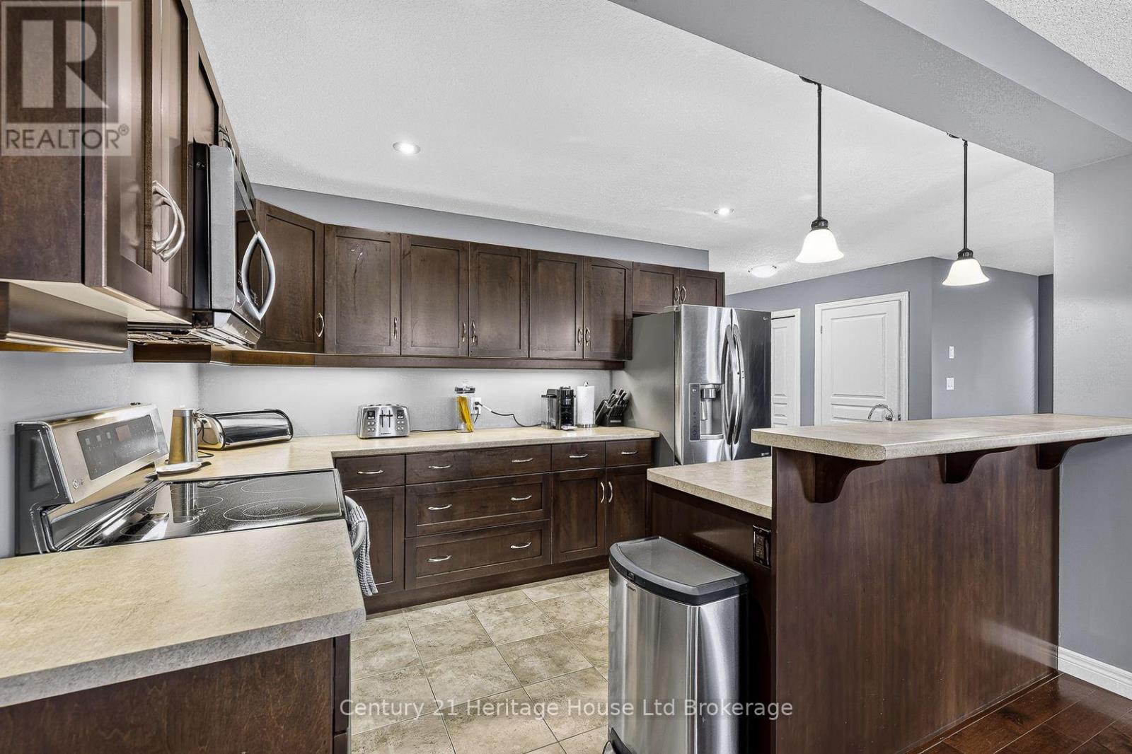 1028 ALBERNI STREET ROAD - 18