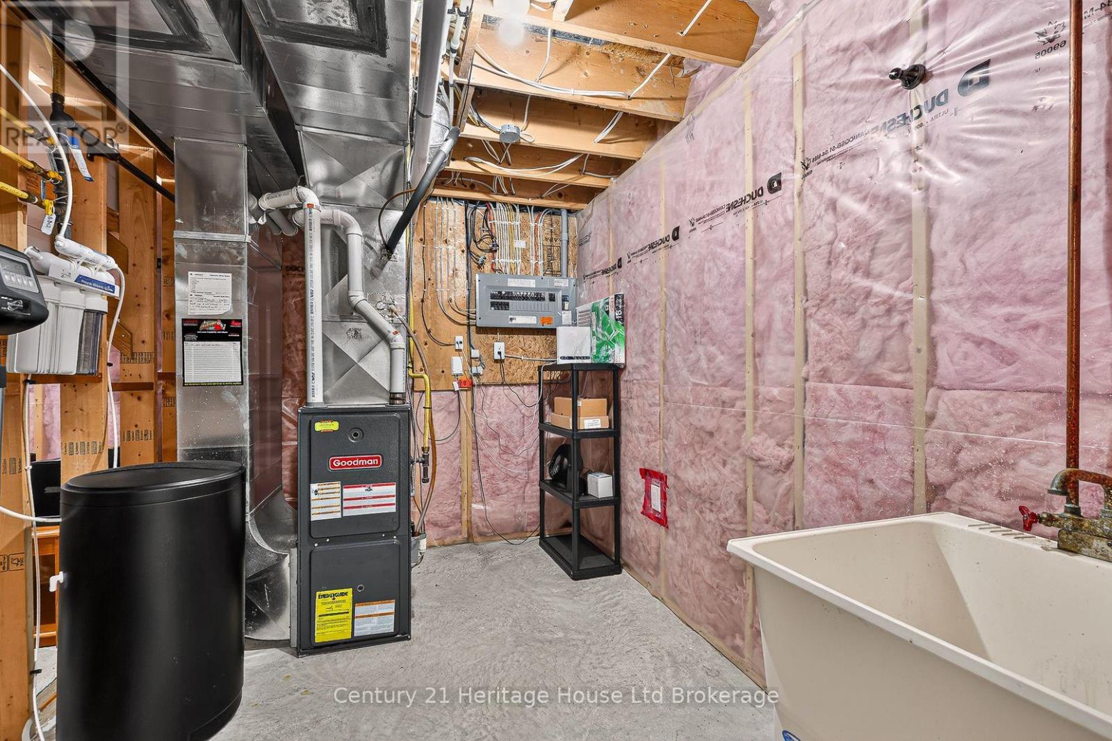 1028 ALBERNI STREET ROAD - 37