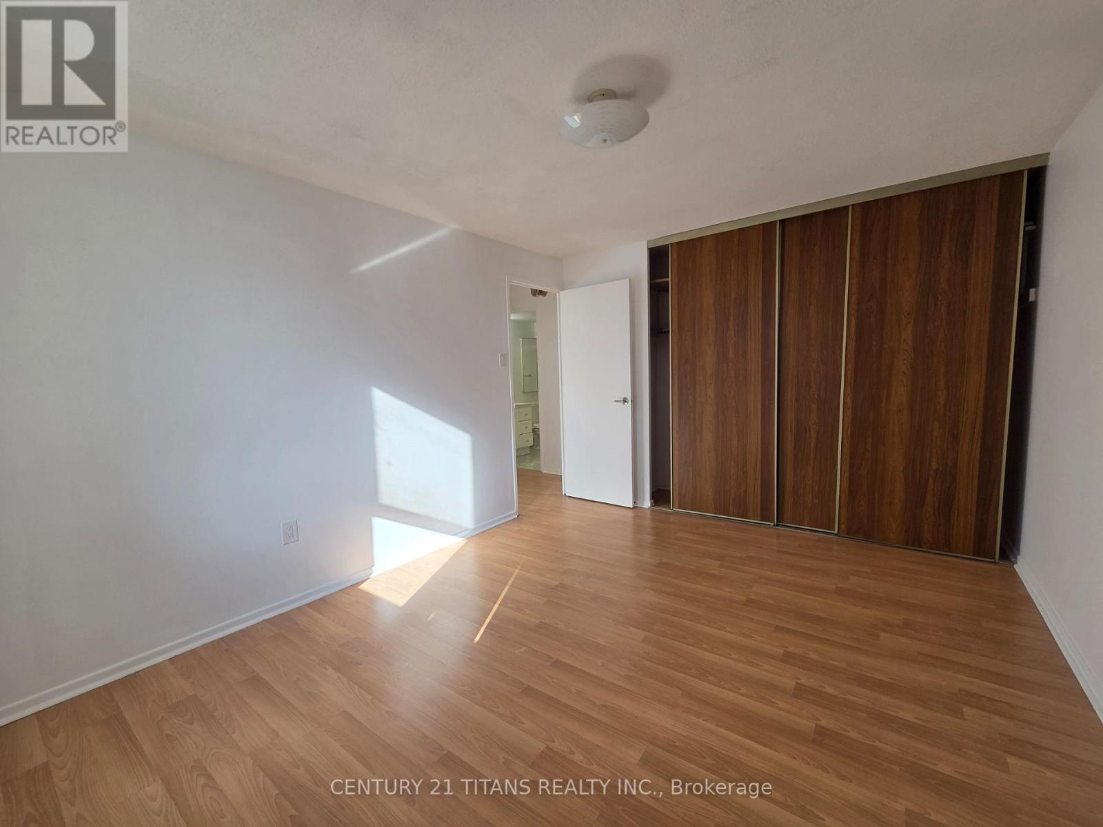 510- 270 Palmdale Drive, Toronto, ON photo 11