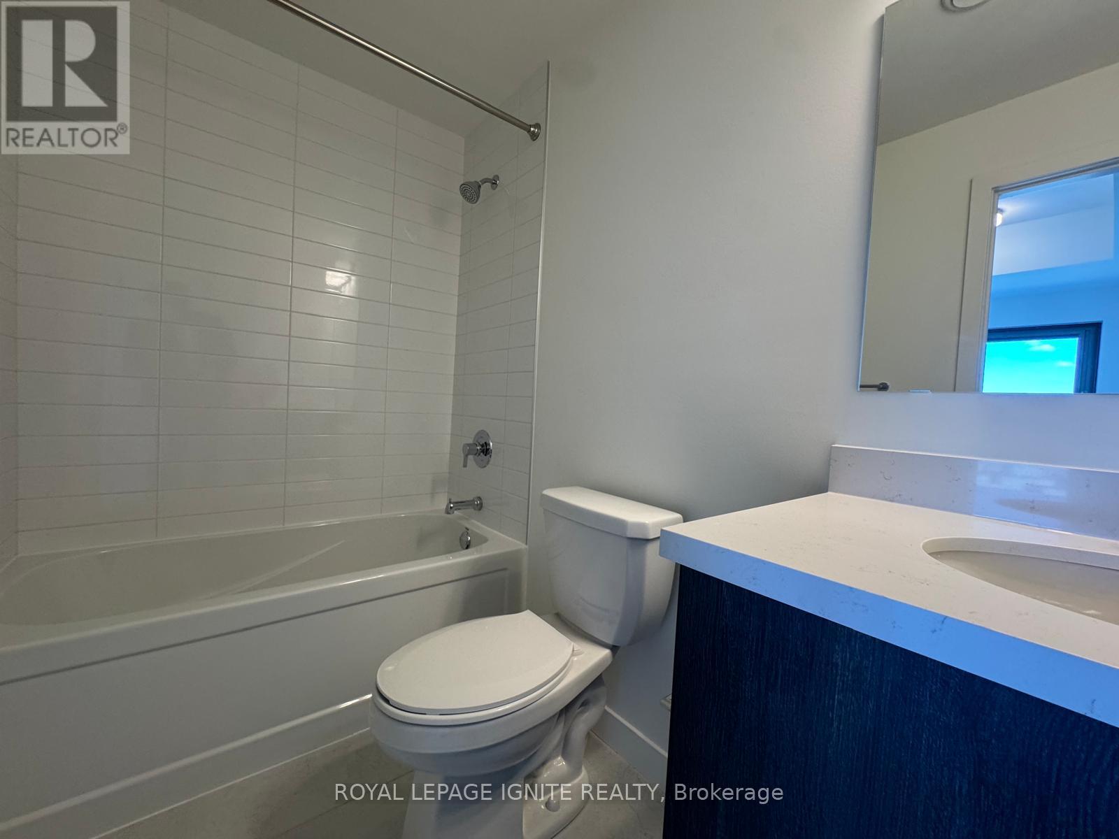 #810 51 CLARINGTON BOULEVARD - 13