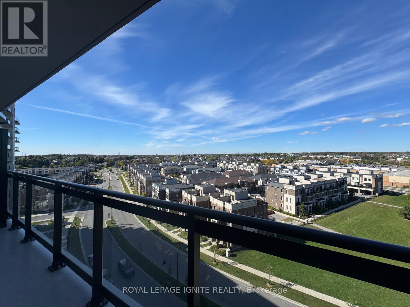 #810 51 CLARINGTON BOULEVARD - 16