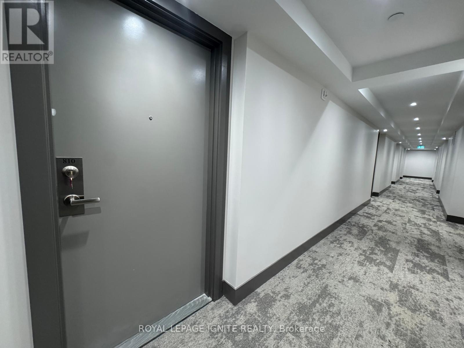 #810 51 CLARINGTON BOULEVARD - 5