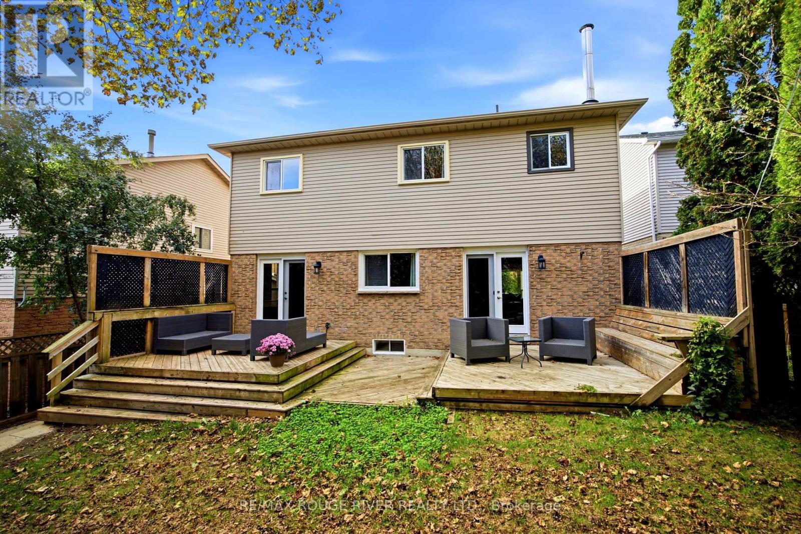 7 Greenview Court, Whitby, ON photo 47