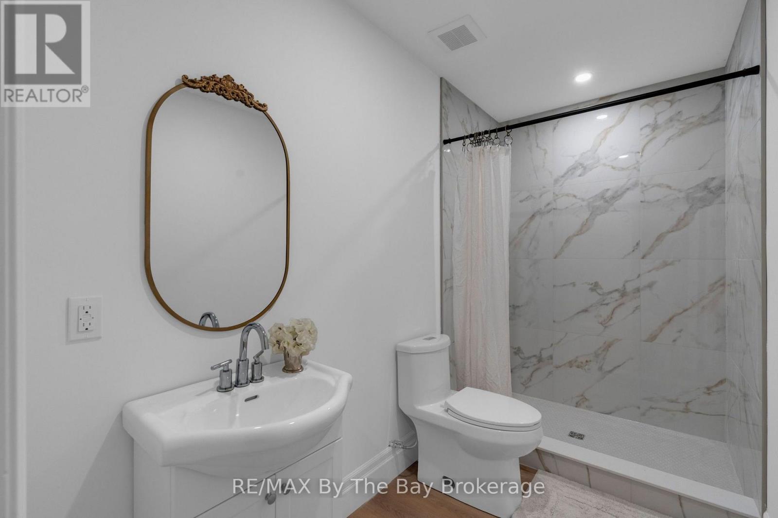93 Moonstone Road East — photo 32