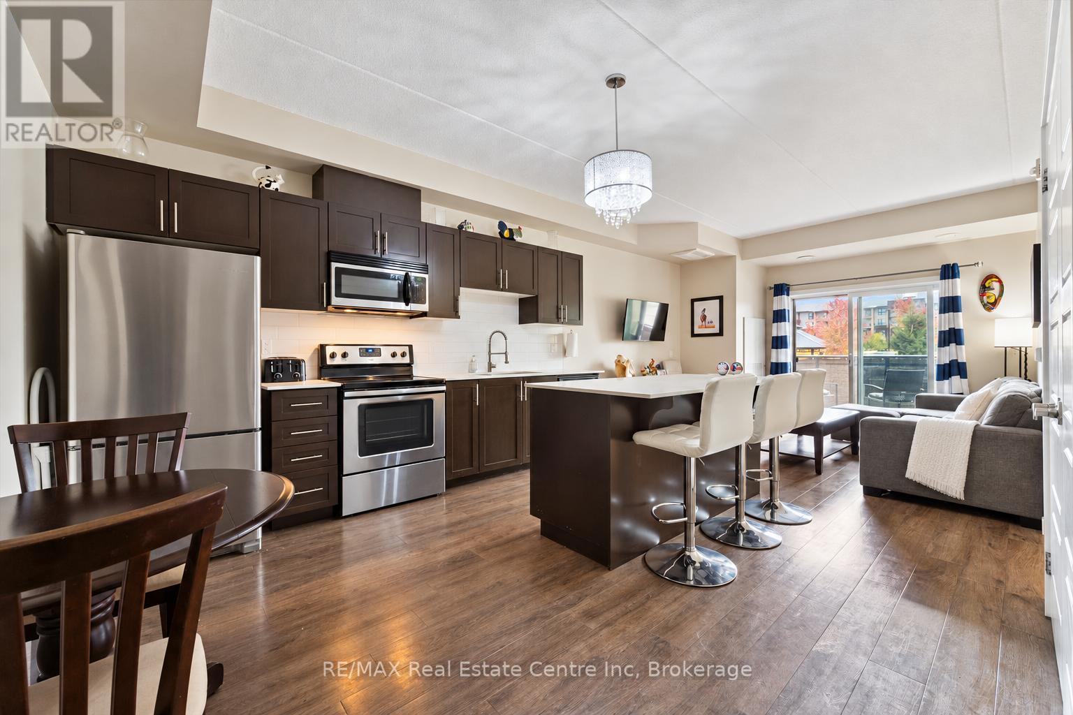103 - 25 KAY CRESCENT, Guelph (Pineridge/Westminster Woods)