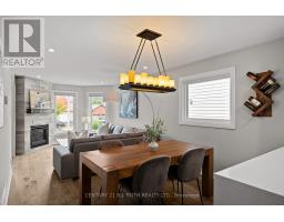 Eating area - 61 Orwell Crescent, Barrie, ON L4N6M6 Photo 8