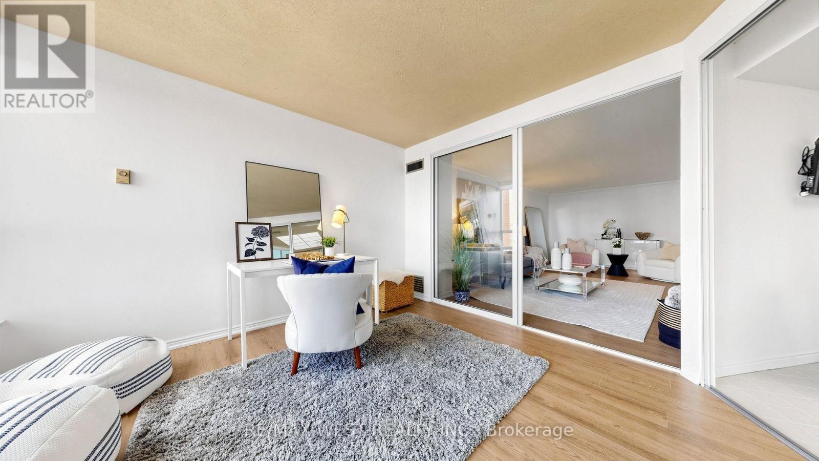 20 Guildwood Parkway — photo 16