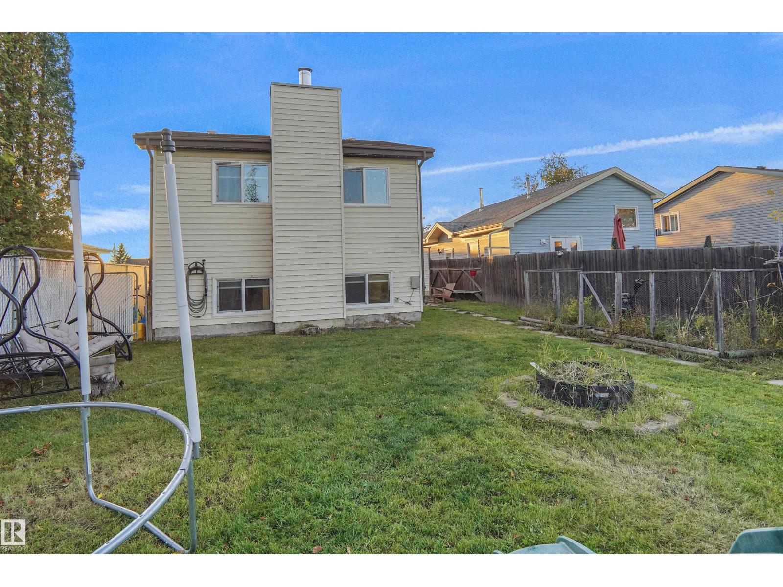 15629 83 Street NW, photo 40