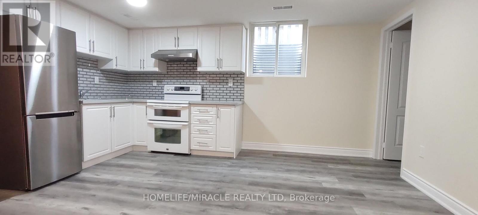 3185 CHAMBERLAIN COURT, Mississauga (Meadowvale) — photo 2