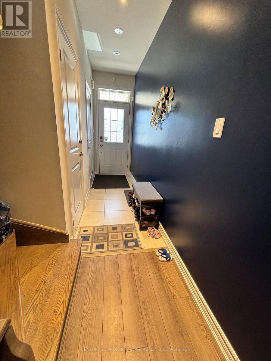 UPPER - 62 CRUMLIN CRESCENT, Brampton (Credit Valley) — photo 5