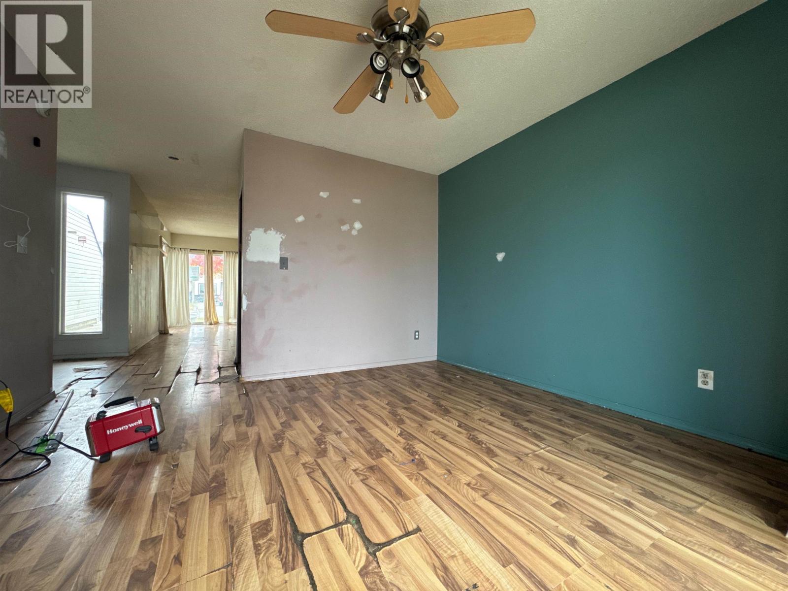 11308 89A STREET - 6