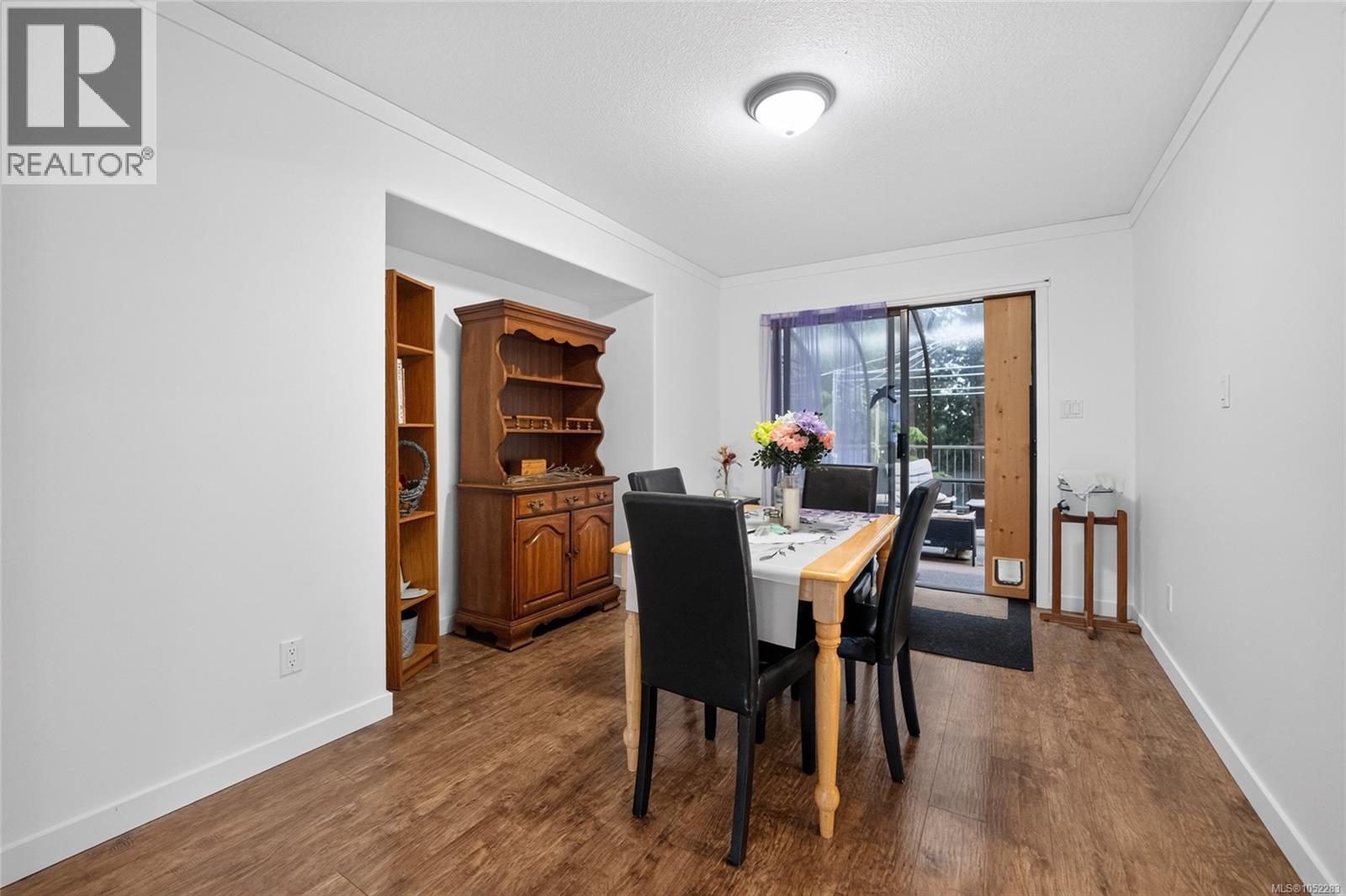 5334 Georgiaview Cres - 16