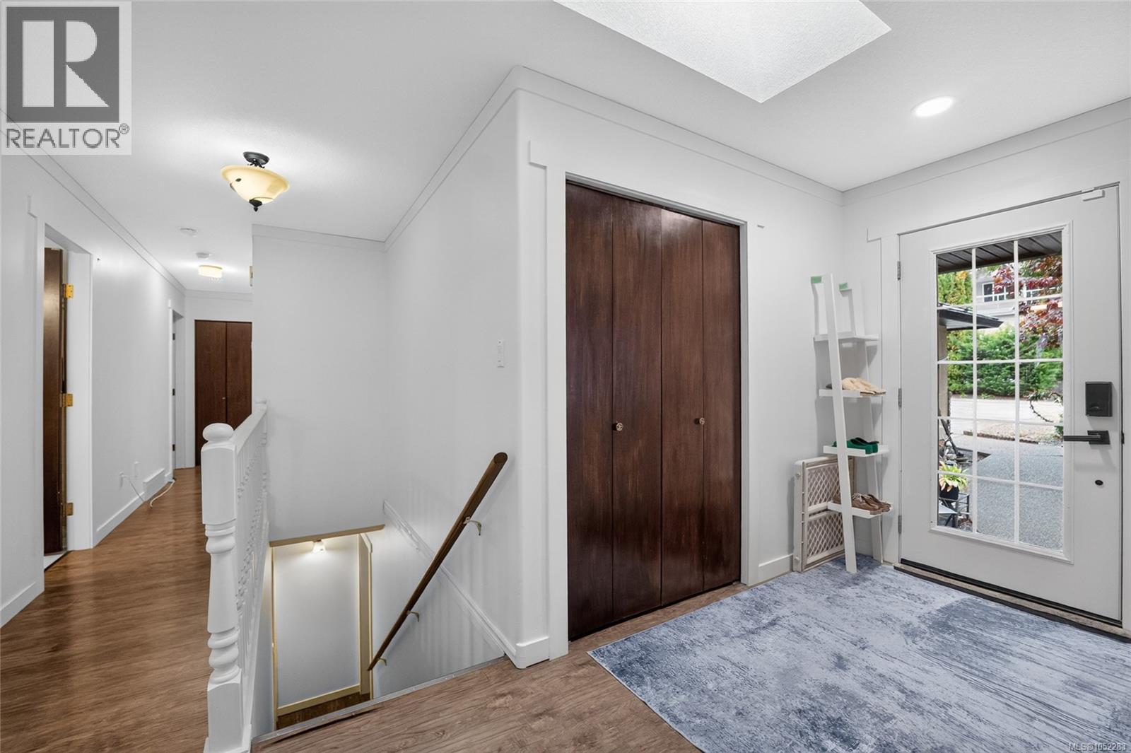 5334 Georgiaview Cres - 10